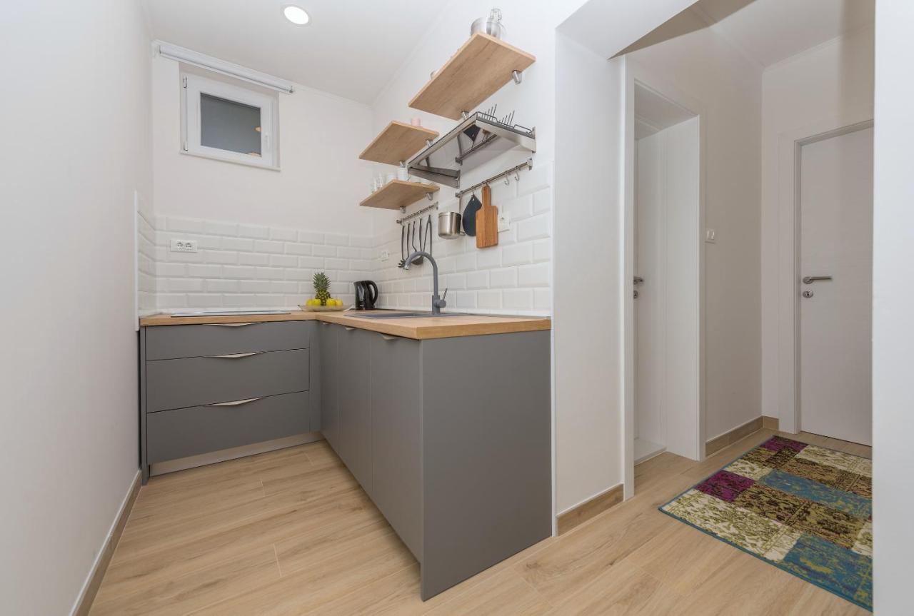 Apartment Maro - Baška Voda Extérieur photo