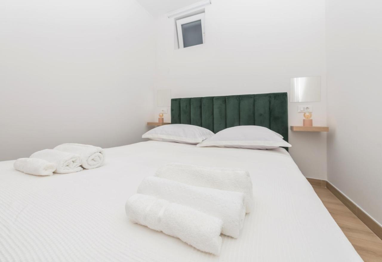 Apartment Maro - Baška Voda Extérieur photo